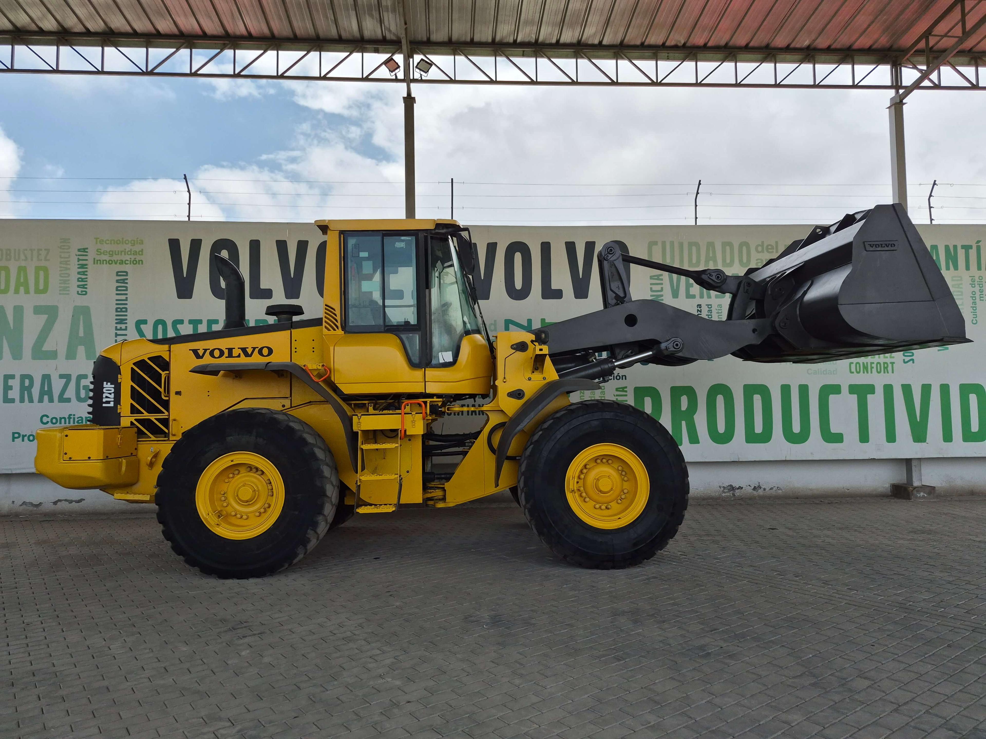 CARGADOR FRONTAL VOLVO L120F 2019